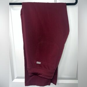 Figs Women’s Livingston Scrub Pants Burgundy Small